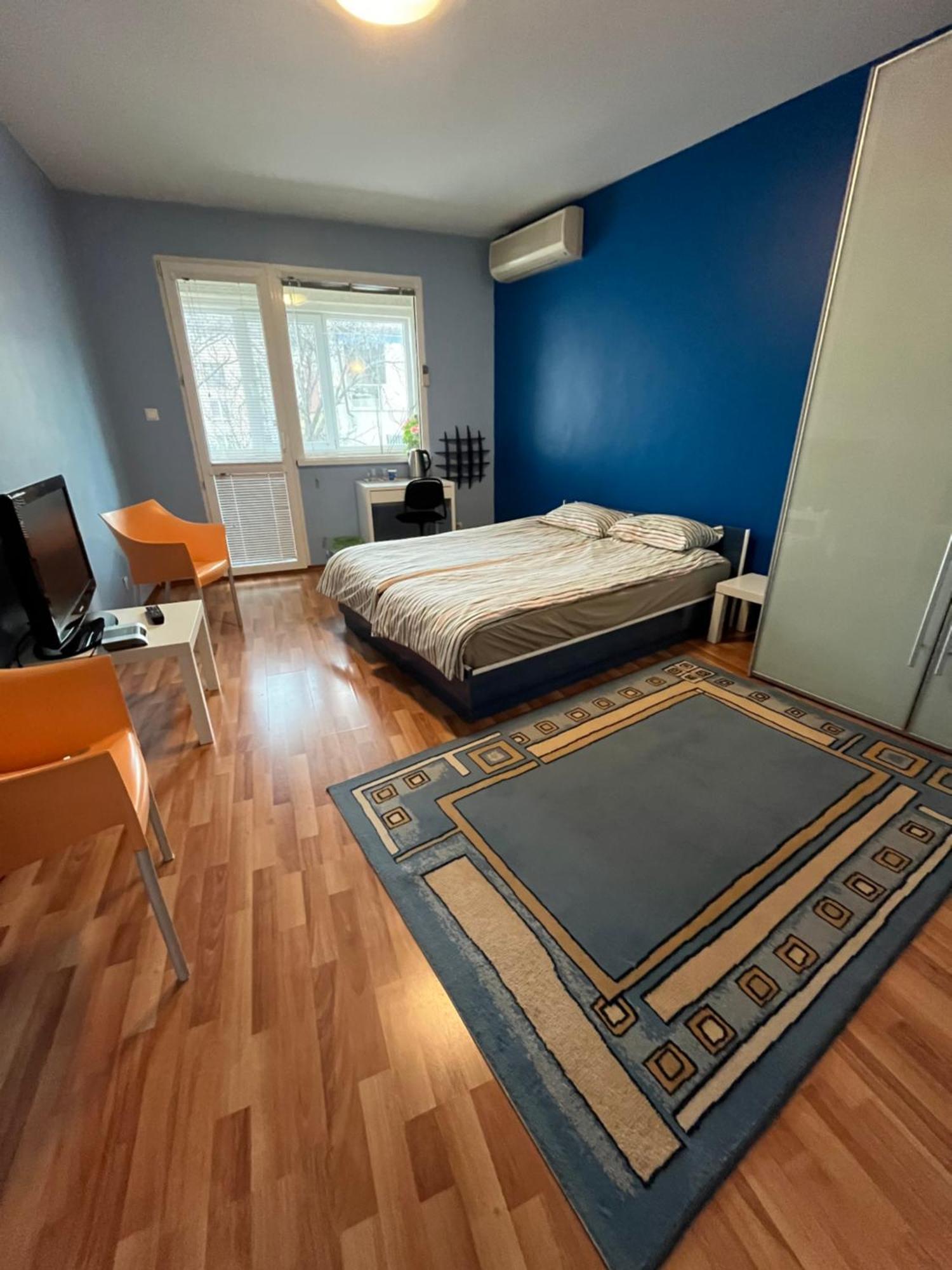 Blue Room Sofia Luaran gambar