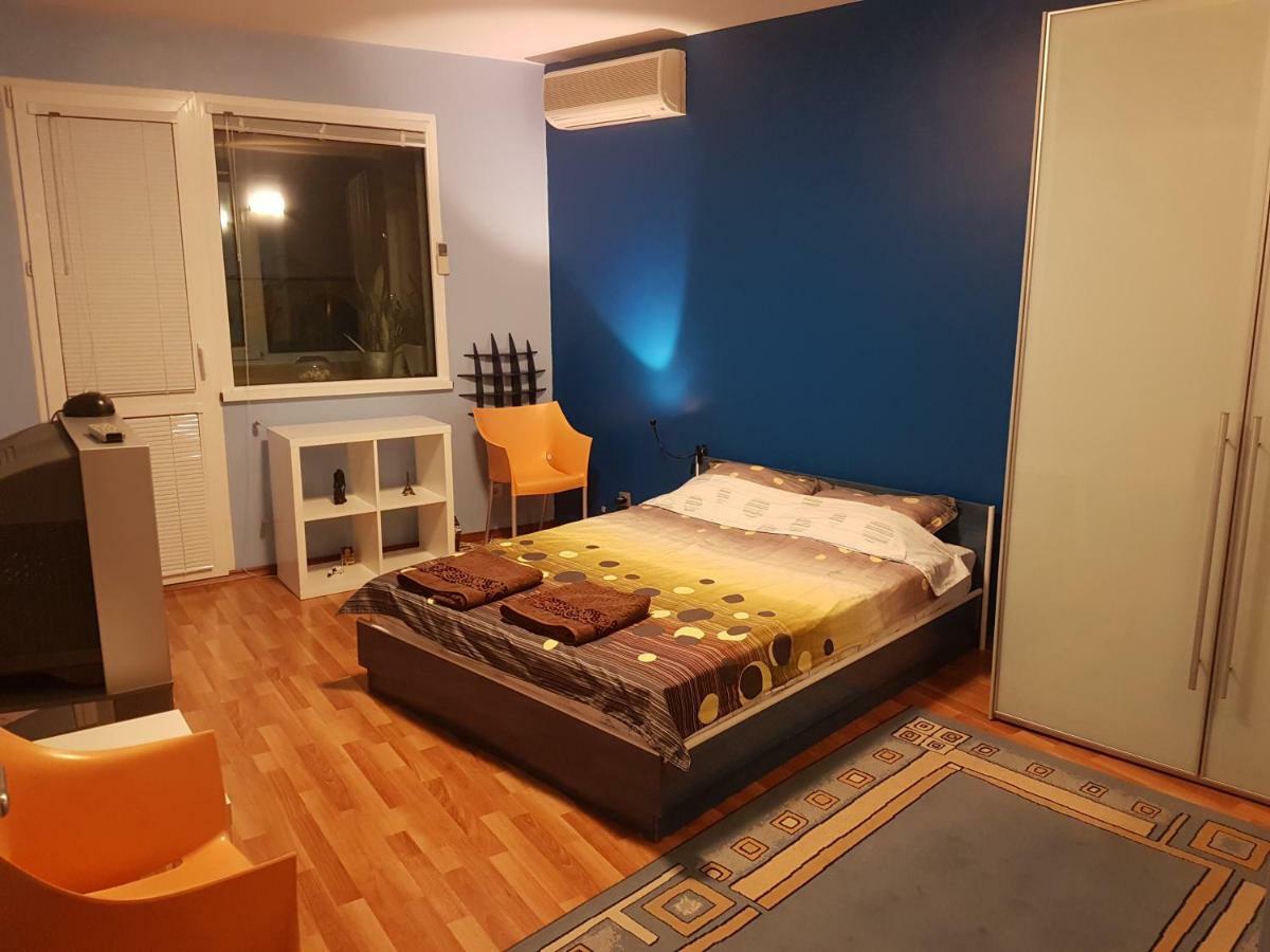 Blue Room Sofia Luaran gambar
